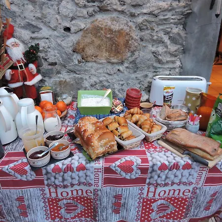 Bed & Breakfast Au Charme De La Lauziere