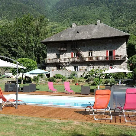 Bed & Breakfast Au Charme De La Lauziere *